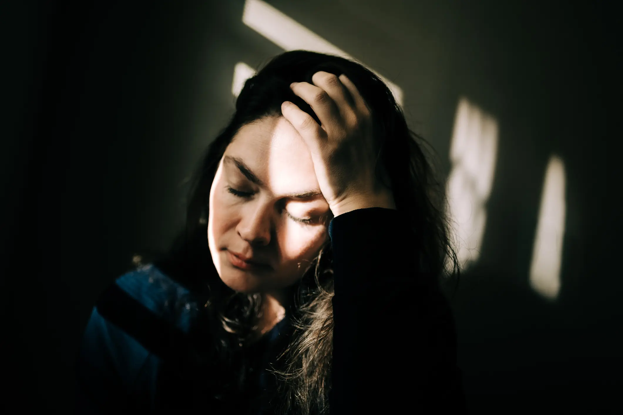 Signs of Severe Depression: Recognize & Help